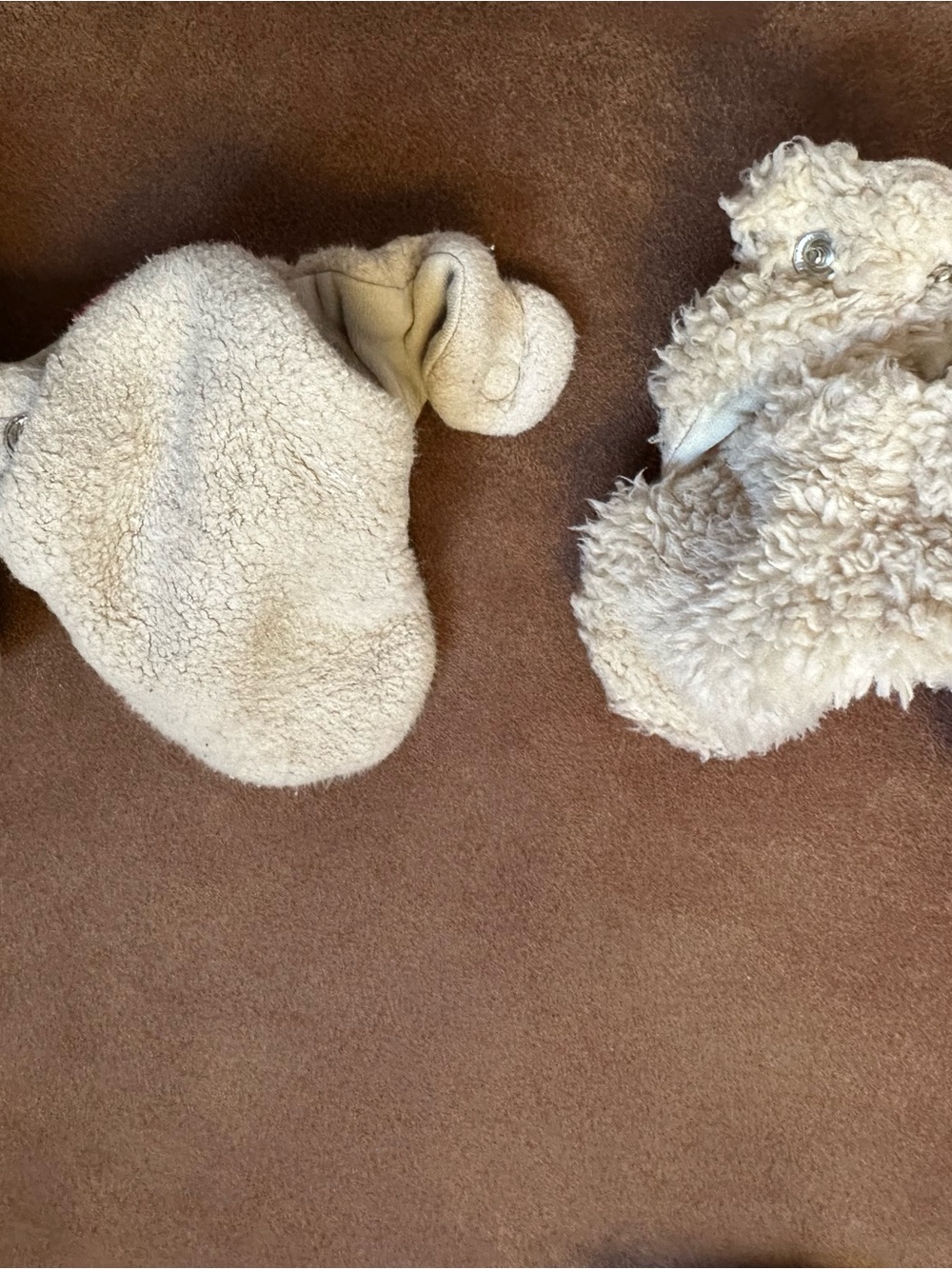 Zutano booties & Goumi mits - Picture 4 of 7